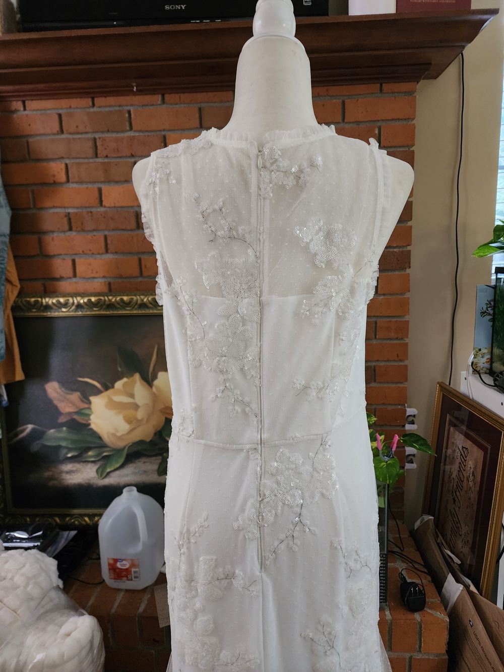 Summer Clearance Adrianna Papell Wedding Dress Size 12 - Picture 9 of 16